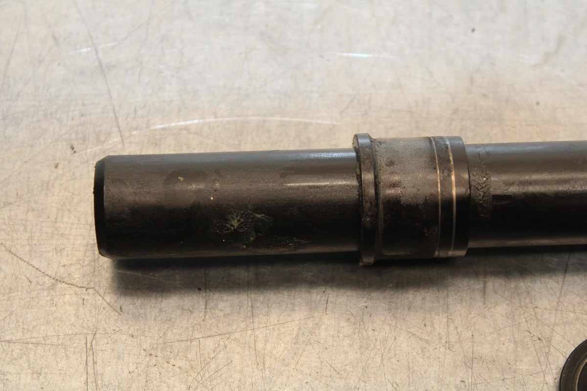07-11 KTM  990 SUPER DUKE FRONT WHEEL RIM AXLE PIVOT BOLT BB578