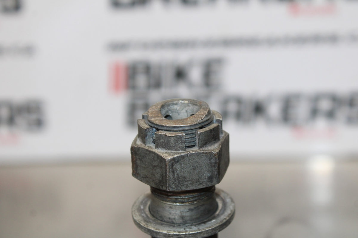 2007 Kawasaki Ninja ZX6R ZX600P REAR AXLE BACK WHEEL RIM PIVOT BOLT AXEL BB175