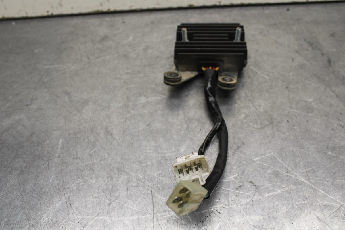 03-04 HONDA CBR600RR RECTIFIER VOLTAGE REGULATOR 31600-MEE-872 BB628