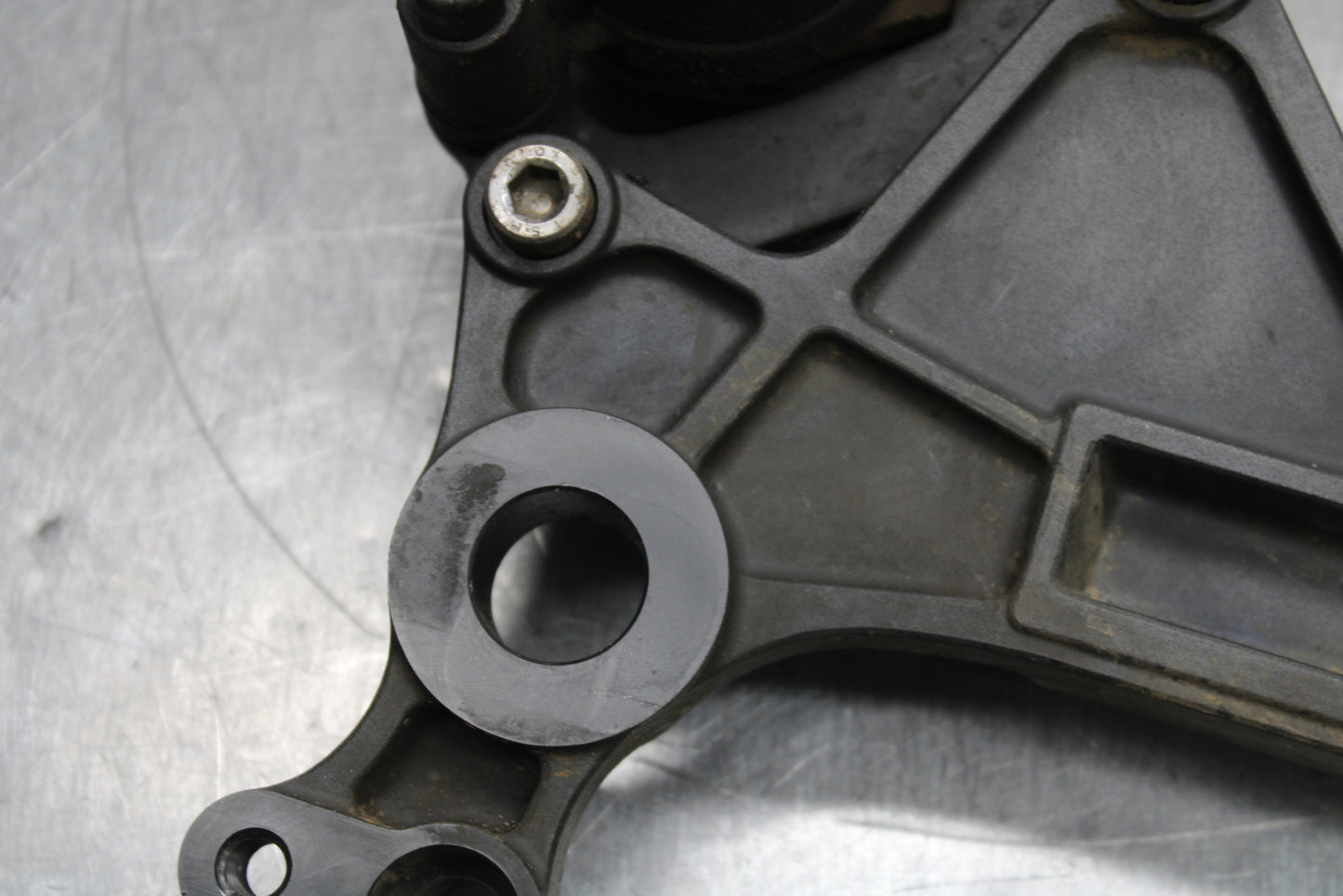 12-17 KAWASAKI NINJA 650 REAR BACK BRAKE CALIPER W MOUNT BRACKET BB129