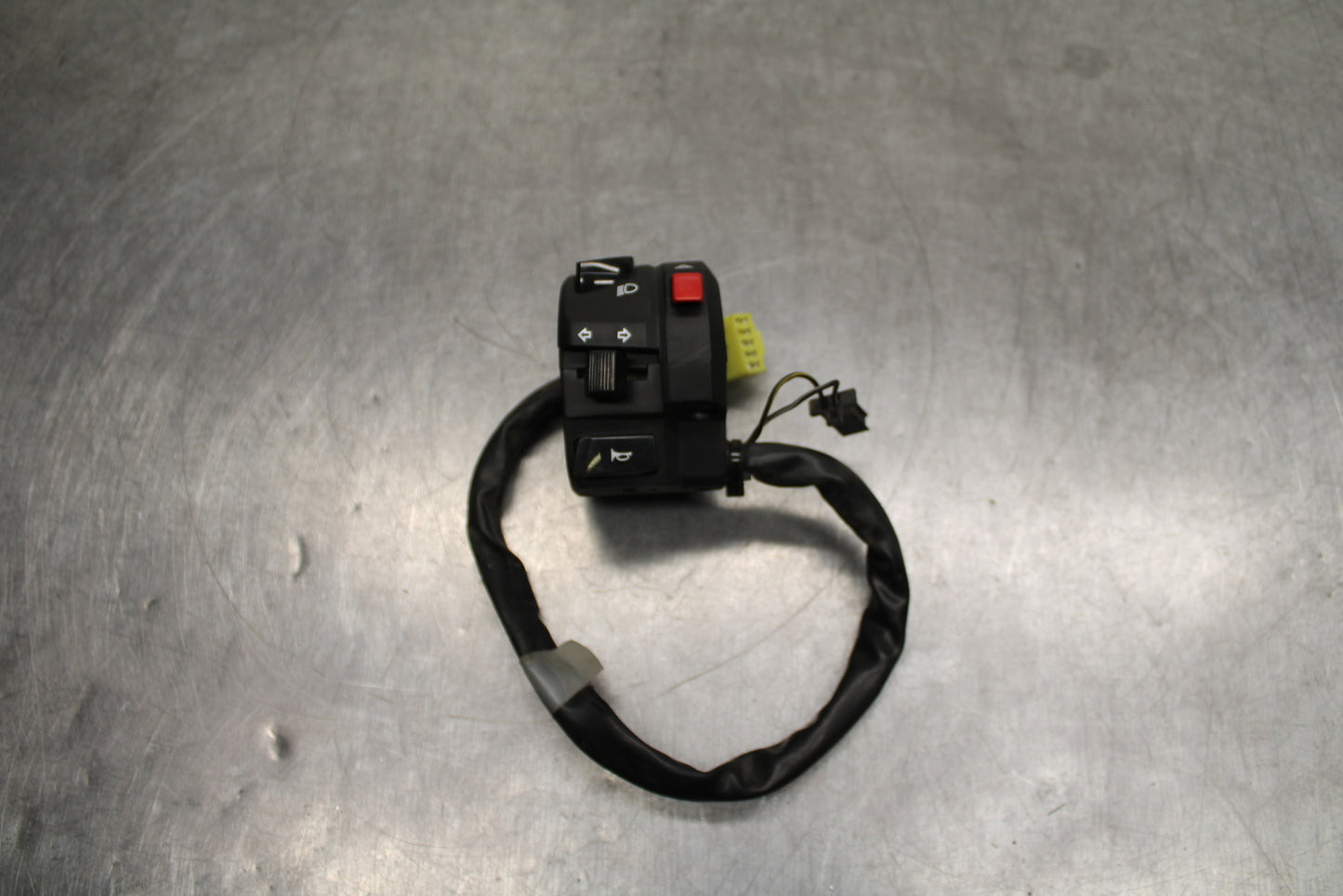 09 SUZUKI GSXR600 LEFT CLIP ON HANDLE HORN SIGNALS SWITCH SWITCHES BB759