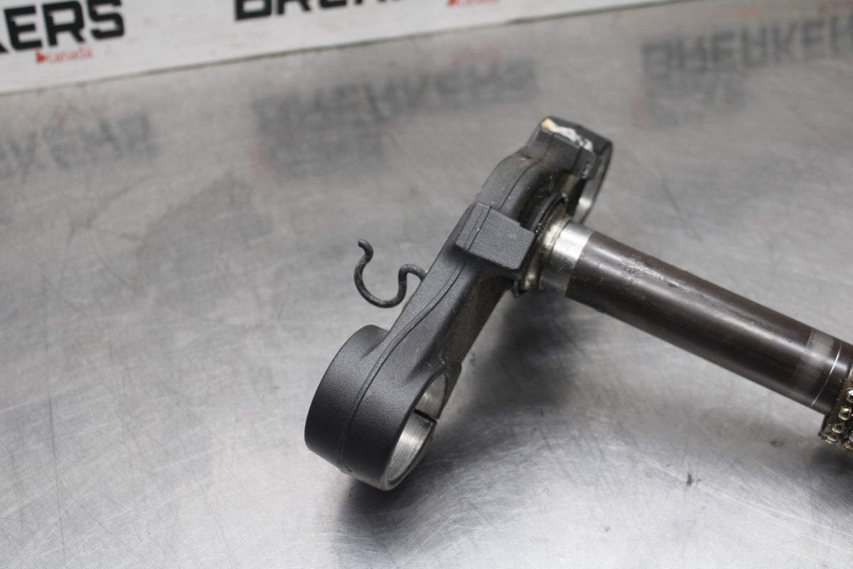 23 KAWASAKI Z900RS FRONT FORKS CLAMP LOWER TRIPLE TREE STEM BB935