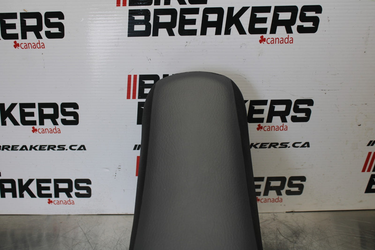 08-23 SUZUKI DRZ400S FRONT REAR SEAT SADDLE NEW TAKE OFF BB00