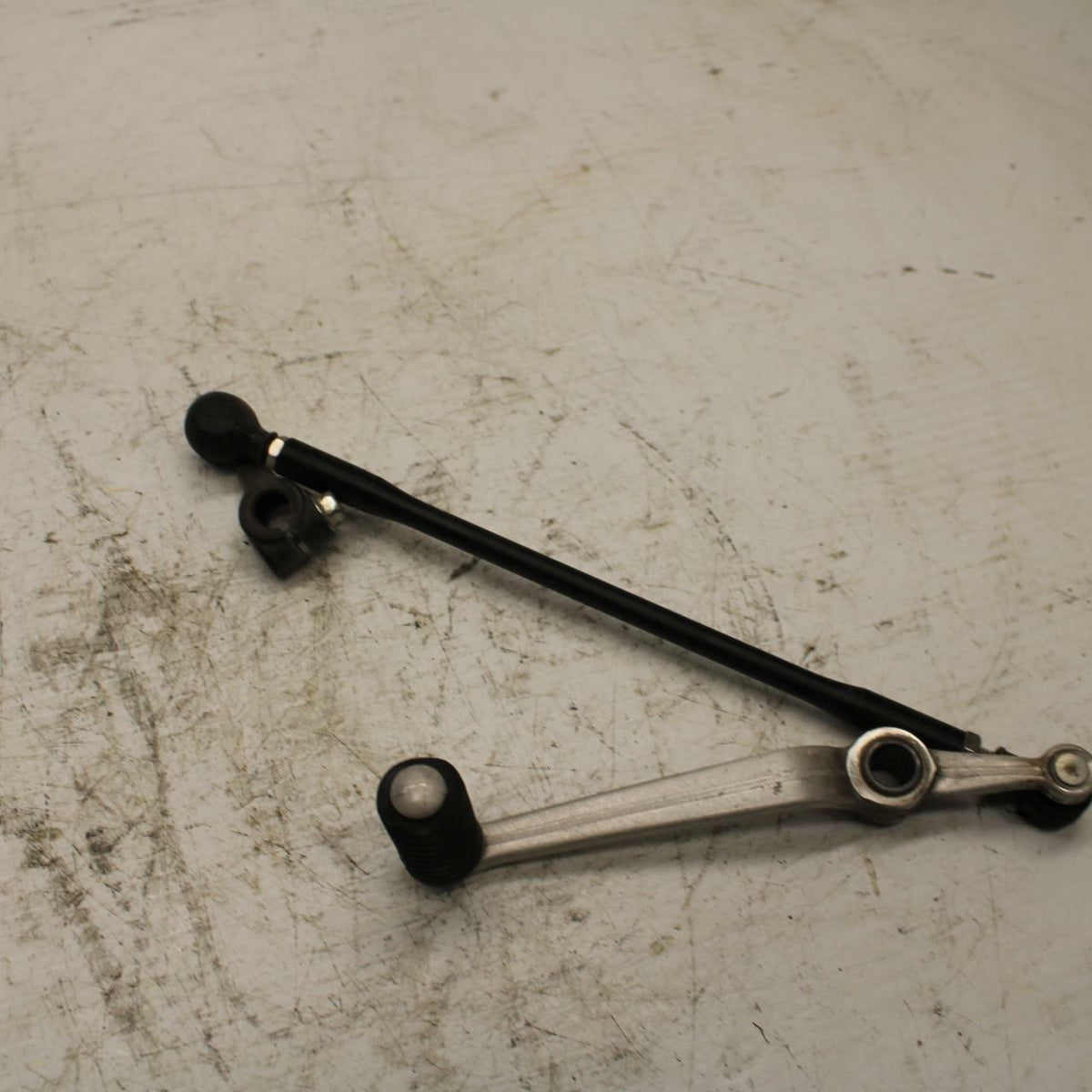 08-17 YAMAHA YZF R6 SHIFTER LINKAGE SHIFT LINK PEDAL BB354