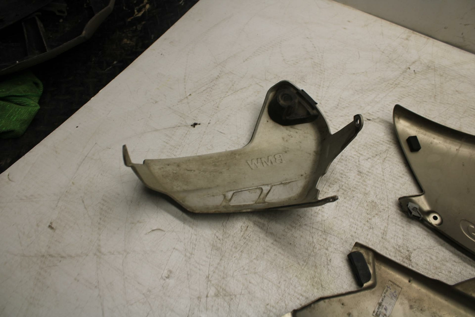 07-13 BMW R1200GS ADVENTURE SIDE COVERS BB368