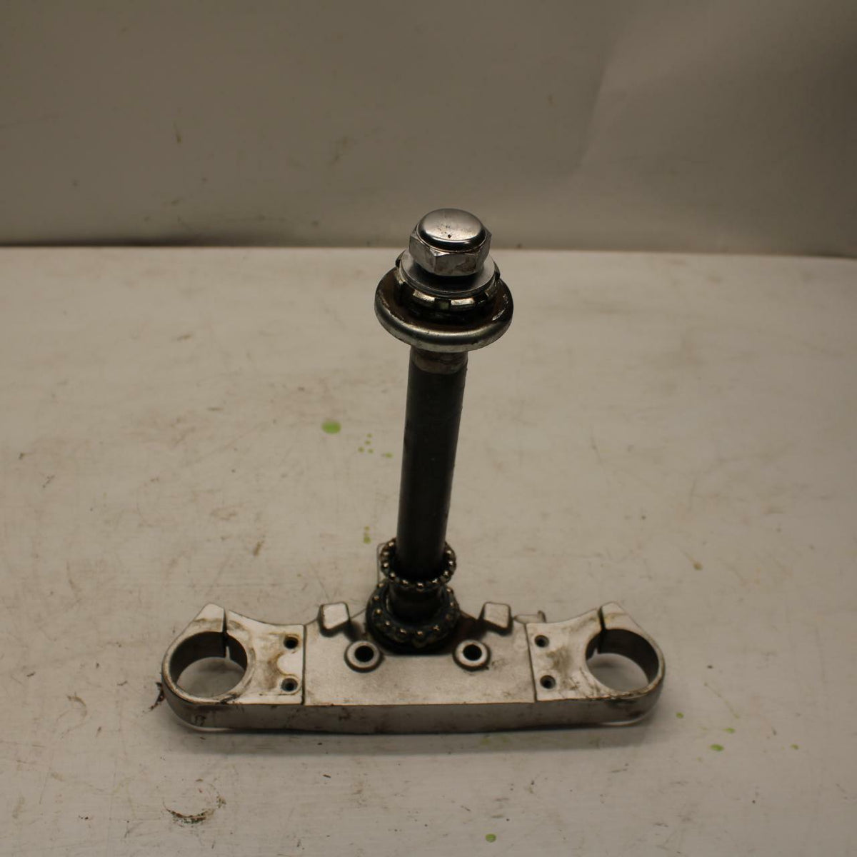 00-07 HONDA SHADOW SABRE 1100 FRONT FORKS CLAMP LOWER TRIPLE TREE STEM BB350