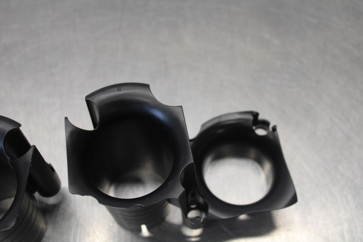 11-26 SUZUKI GSXR750 AIRBOX INTAKE VELOCITY STACKS BB882