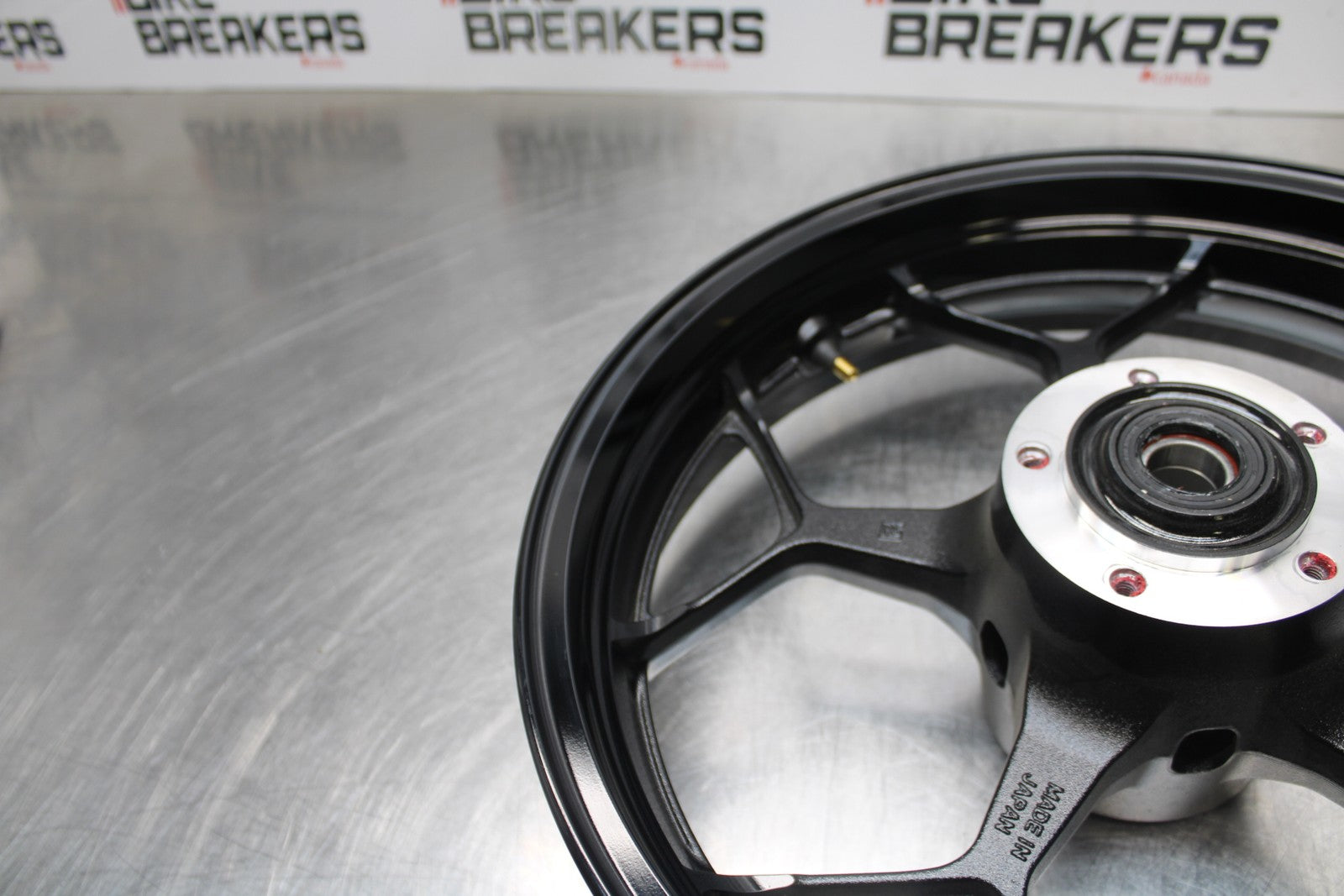 23-24 KAWASAKI NINJA ZX14R FRONT WHEEL FRONT RIM BB169