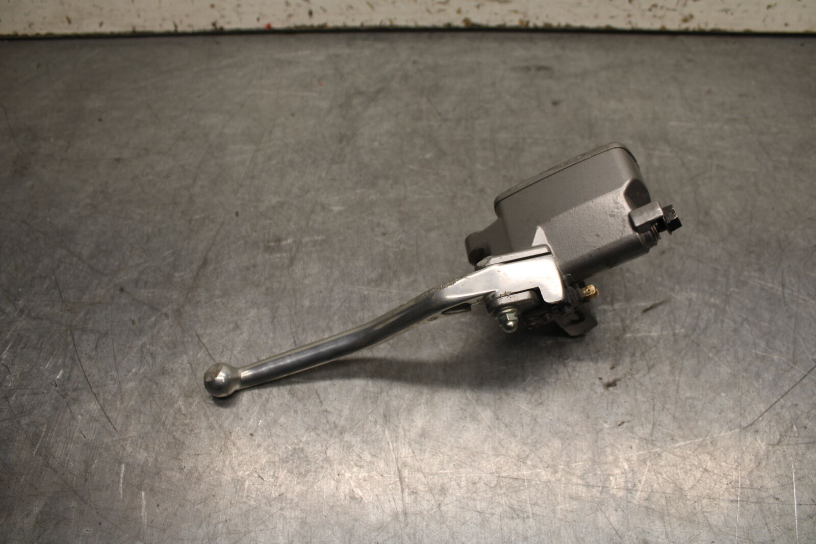 10-13 HONDA SHADOW RS 750 VT750RS FRONT BRAKE MASTER CYLINDER BB718