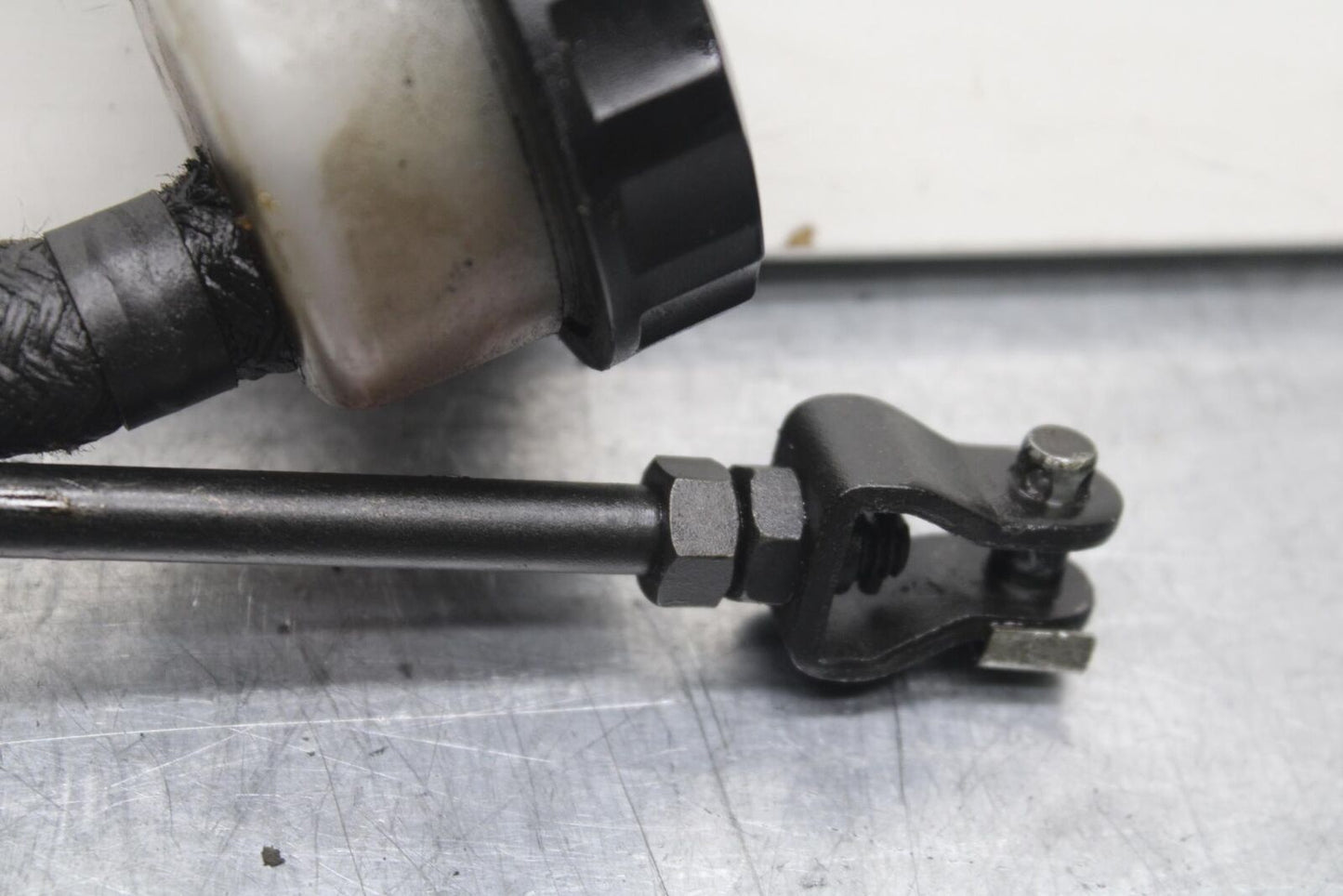 2001 Honda ST1100 REAR BACK BRAKE MASTER CYLINDER W RESERVOIR BB89