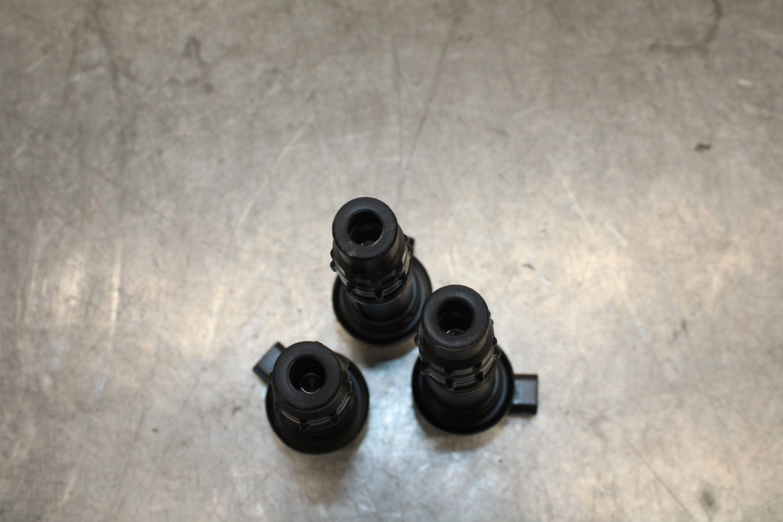 22-24 YAMAHA XSR900 IGNITION COILS COIL SPARK PLUG CAPS  BB683