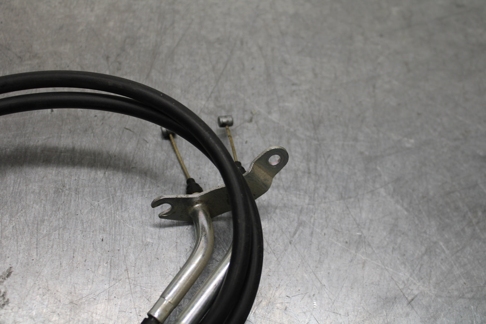 19-21 YAMAHA YZF R3 THROTTLE CABLES LINES BB121