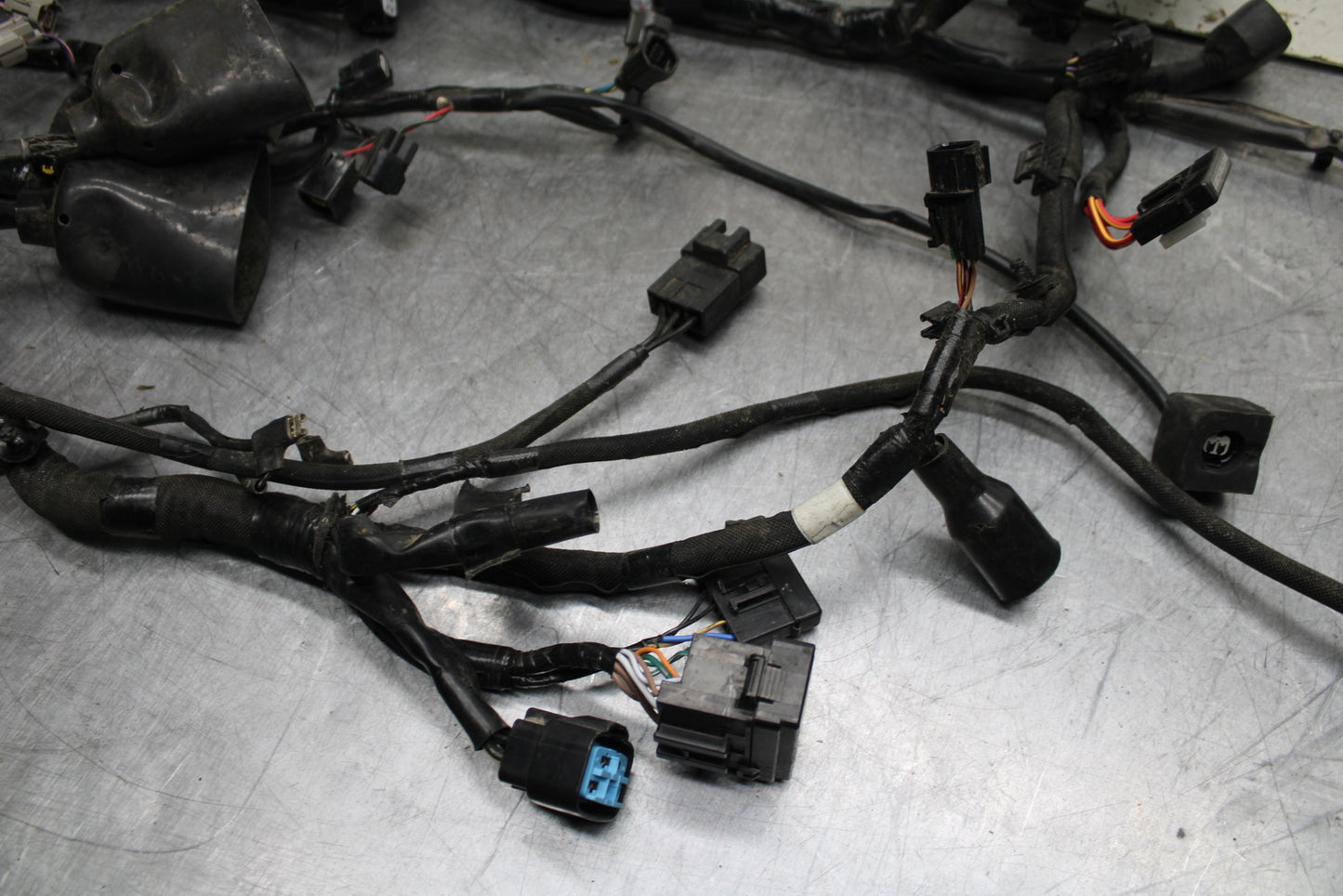 24-25 KAWASAKI NINJA ZX6R MAIN ENGINE WIRING HARNESS WIRE LOOM BB726