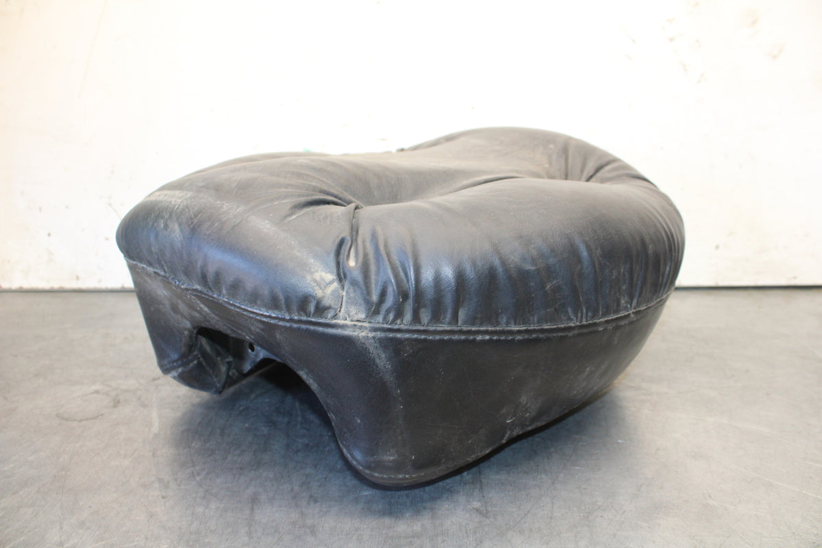 05-06 YAMAHA ROYAL STAR REAR BACK PASSENGER SEAT BB697