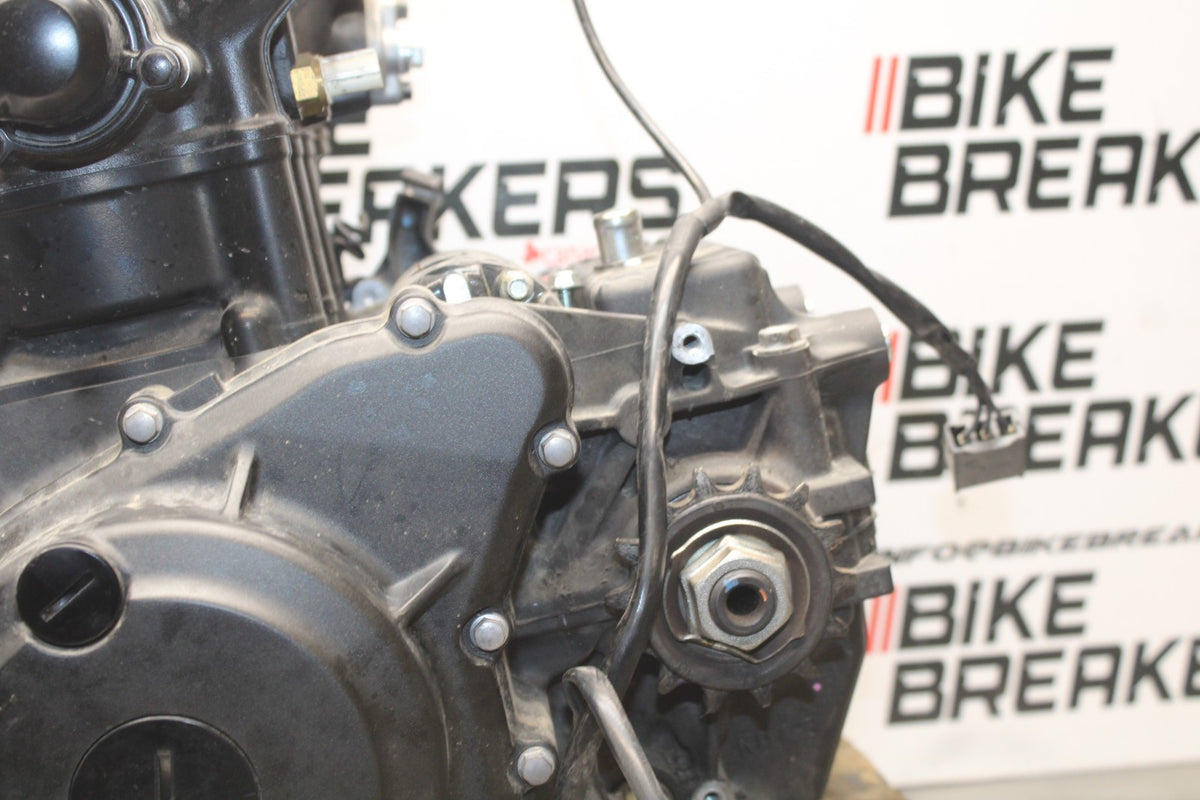 18-26 KAWASAKI Z400 9,658KM!! ENGINE MOTOR BB852