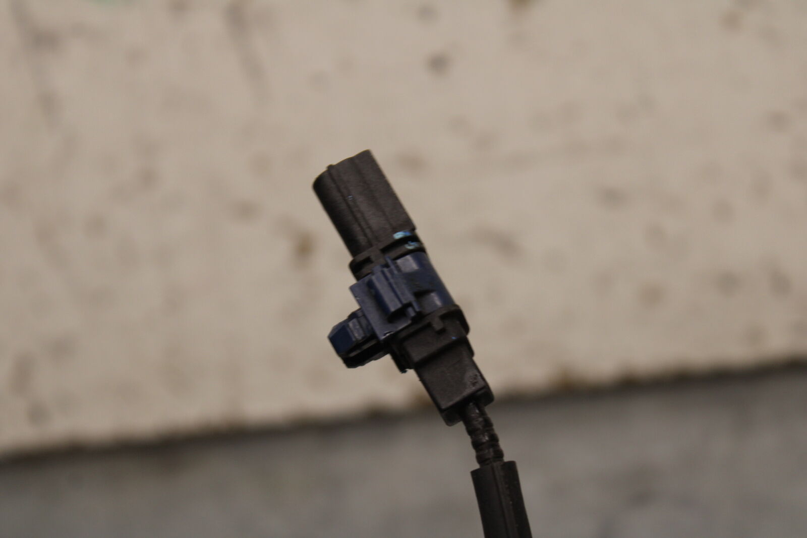 19-22 KAWASAKI Z400 FRONT ABS BRAKE SENSOR BB738