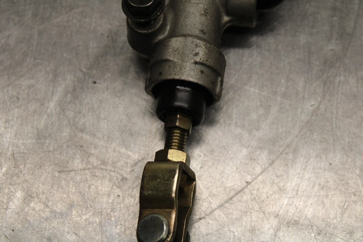 05-08 KAWASAKI VULCAN 1500 VN1500N CLASSIC REAR BACK BRAKE MASTER CYLINDER BB133