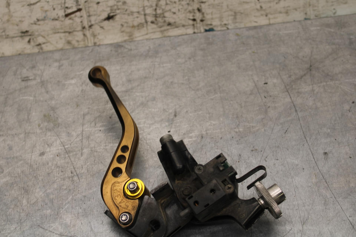 2000 Kawasaki Ninja ZX12R ZX1200A CLUTCH PERCH WITH LEVER  46076-1253 BB565