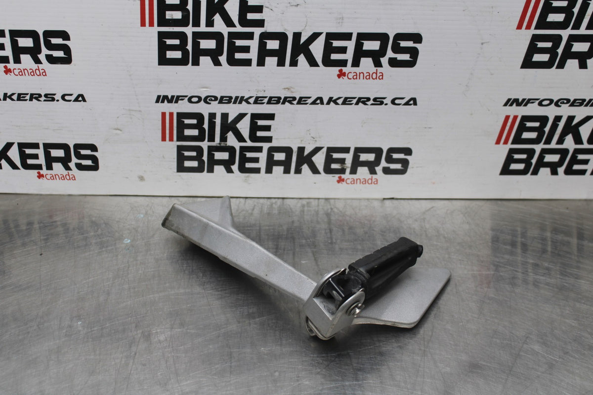 13-16 KTM 390 DUKE LEFT REAR BACK PASSENGER PEG BB815