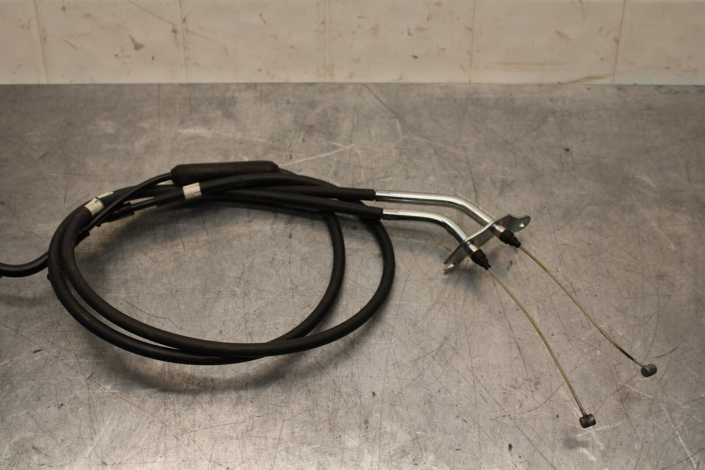 19-21 YAMAHA YZF R3 THROTTLE CABLES LINES BS7-F6301-01-00 BB588