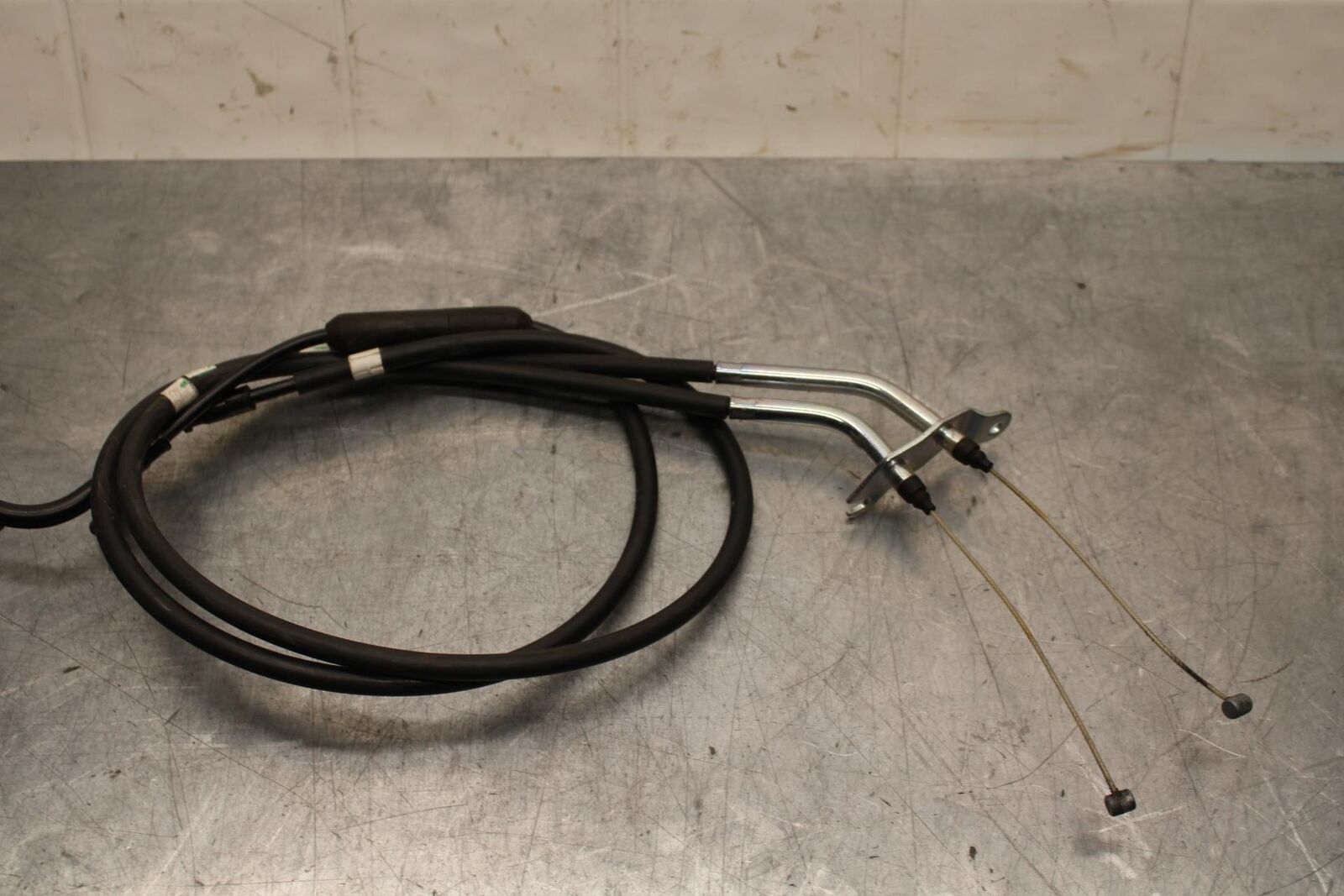 19-21 YAMAHA YZF R3 THROTTLE CABLES LINES BS7-F6301-01-00 BB588