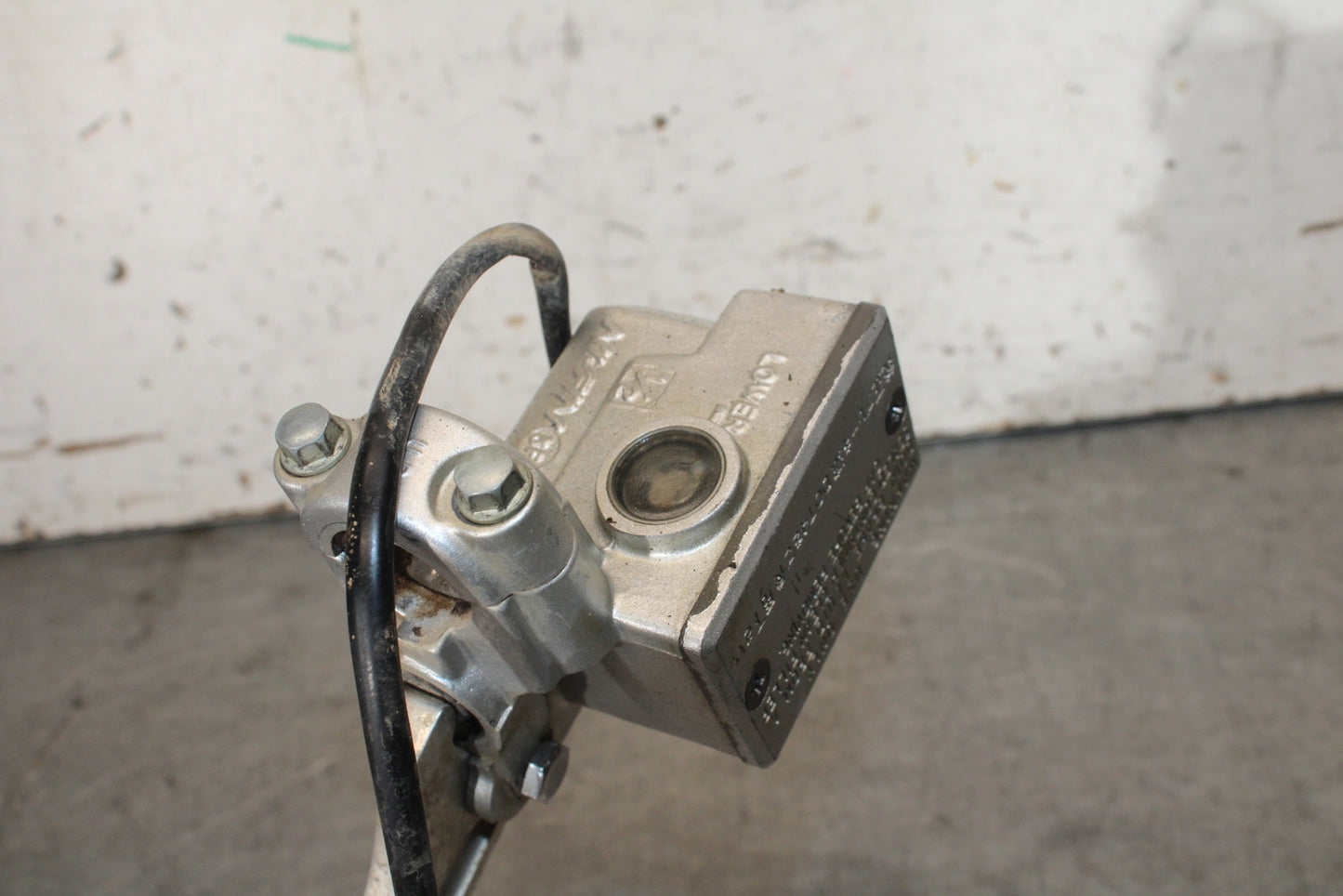 01-05 YAMAHA RAPTOR 660R FRONT BRAKE MASTER CYLINDER 5LP-2583T-03-00 BB695