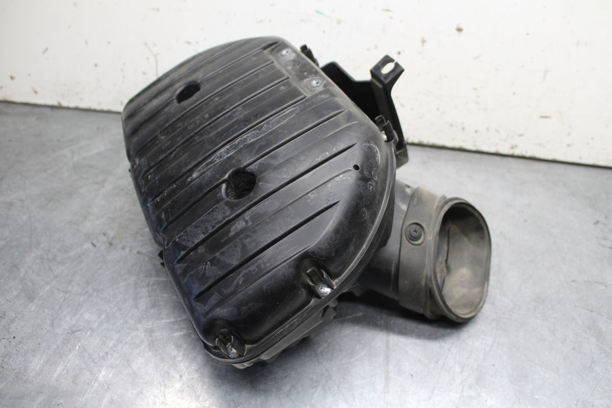 11-24 SUZUKI GSXR750 AIRBOX AIR INTAKE FILTER BOX BB714