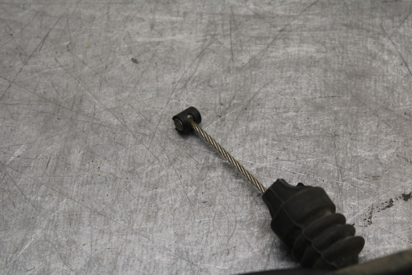 14-15 YAMAHA V STAR 1300 XVS1300CT TOURER CLUTCH CABLE 3D8-26335-30-00  BB722