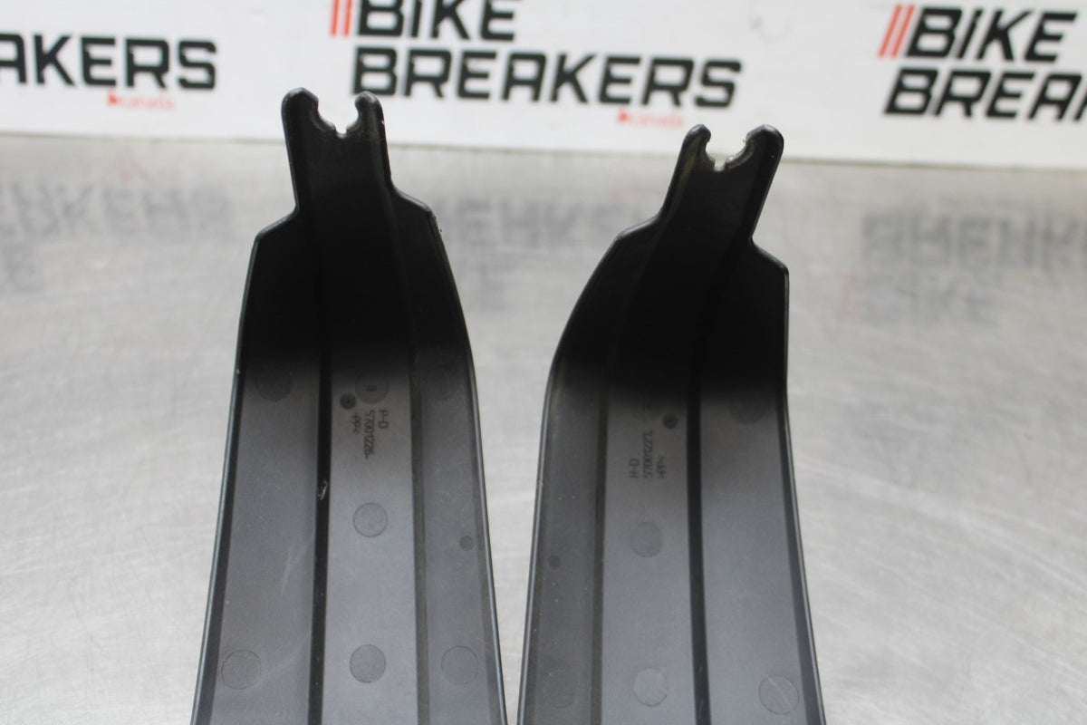 22 HARLEY-DAVIDSON PAN AMERICA 1250 HAND GUARD COVER SHIELD SET PAIR BB910