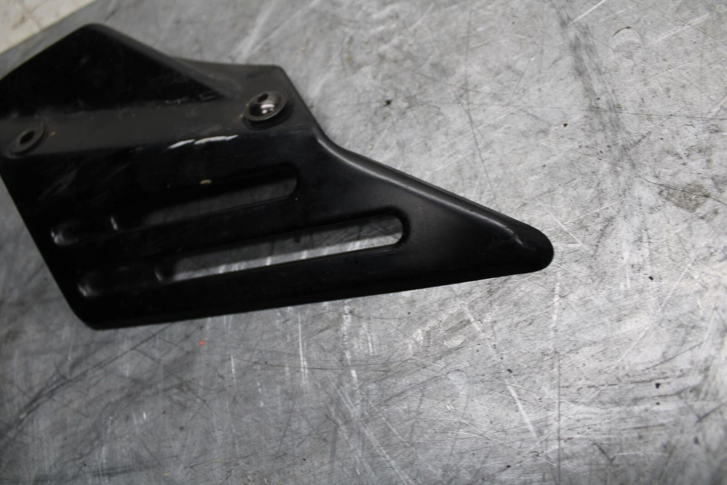 2007 Suzuki GSXR1000  MUFFLER EXHAUST PIPE COVER HEAT SHIELD GUARD BB44
