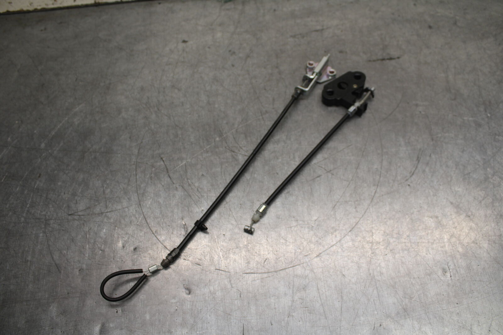 18-23 KAWASAKI NINJA 400 EX400 ABS REAR PASSENGER SEAT LATCH LOCK ASSEMBLY BB747