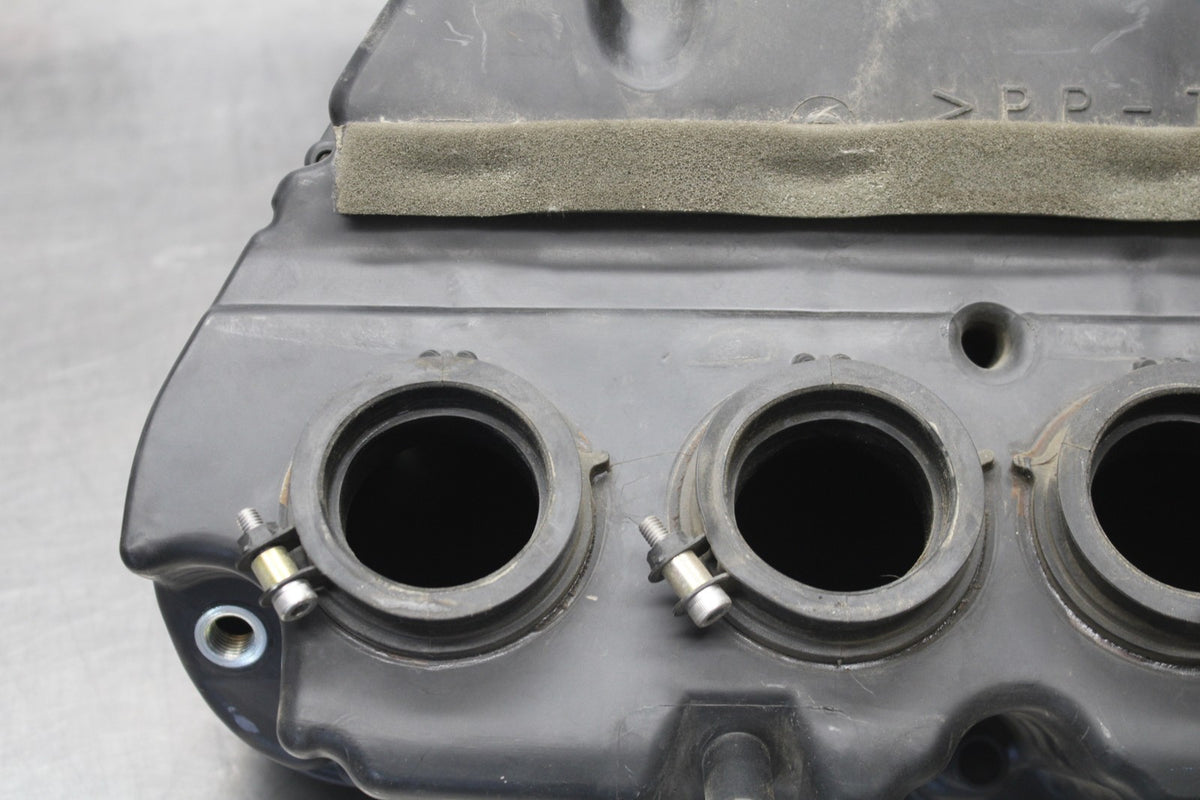 03 YAMAHA YZF R1 AIRBOX AIR INTAKE FILTER BOX BB895