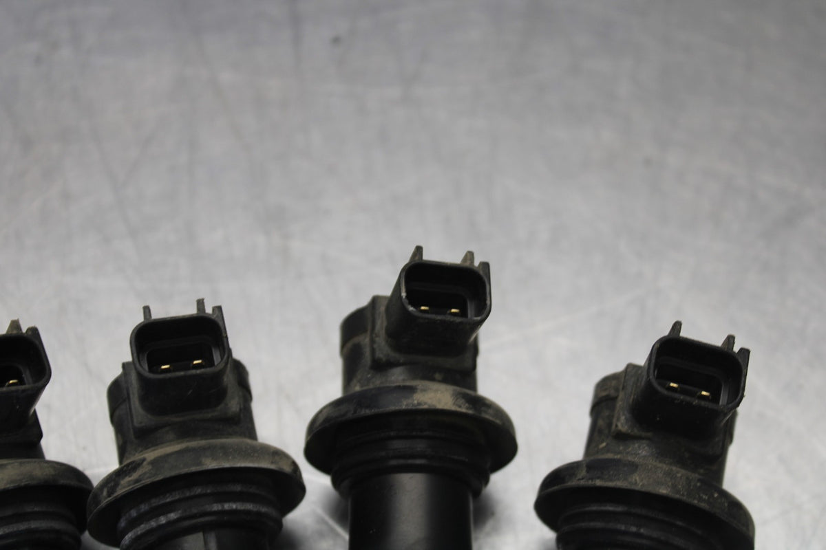 05 YAMAHA YZF R6 IGNITION COILS COIL SPARK PLUG CAPS BB894