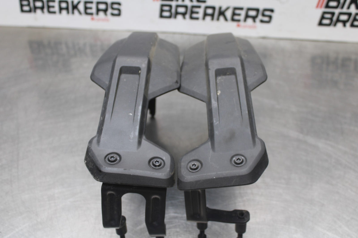 22 HARLEY-DAVIDSON PAN AMERICA 1250 HAND GUARD COVER SHIELD SET PAIR BB910