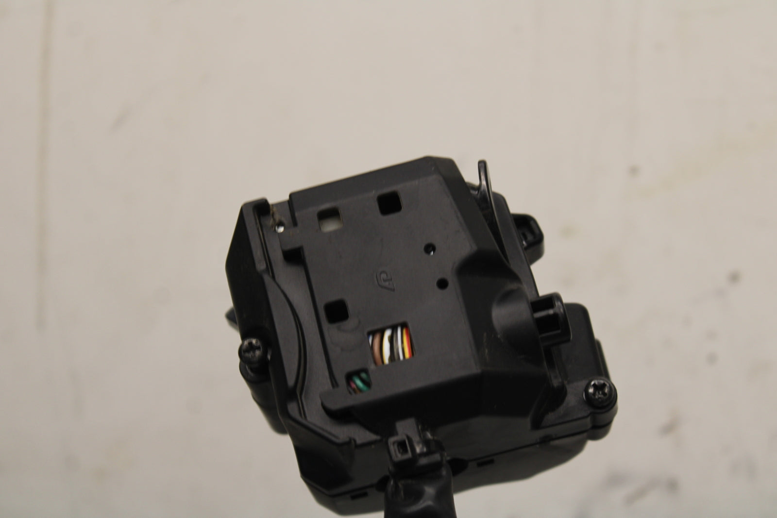 22-24 YAMAHA XSR900 LEFT CLIP ON HANDLE HORN SIGNALS SWITCH SWITCHES BB683