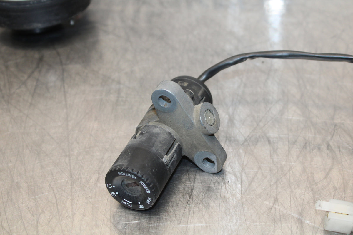 08 MOTO GUZZI BREVA 750 IGNITION LOCK KEY SET W/ GAS CAP AND SEAT LOCK BB154