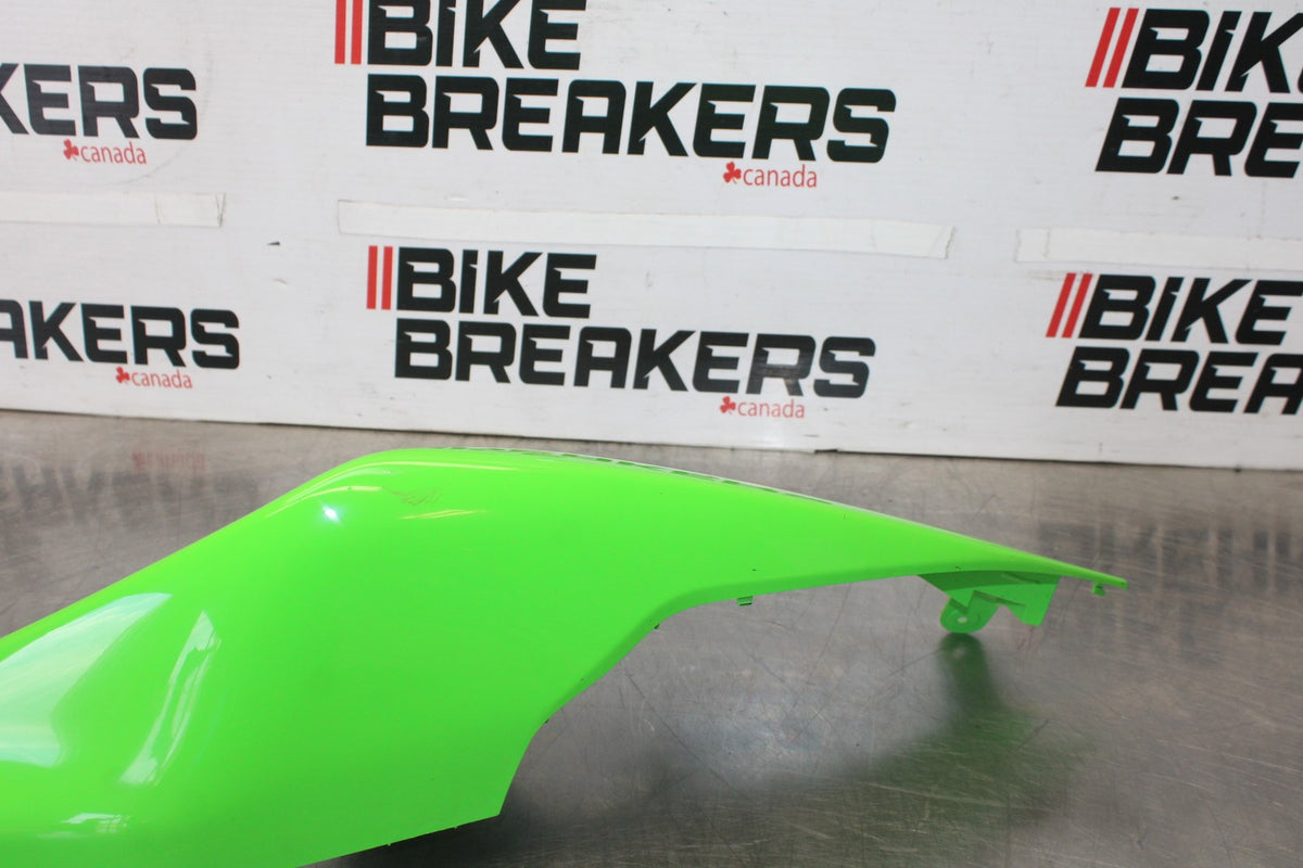 08 KAWASAKI NINJA ZX10R LEFT REAR BACK TAIL FAIRING COWL SHROUD BB902