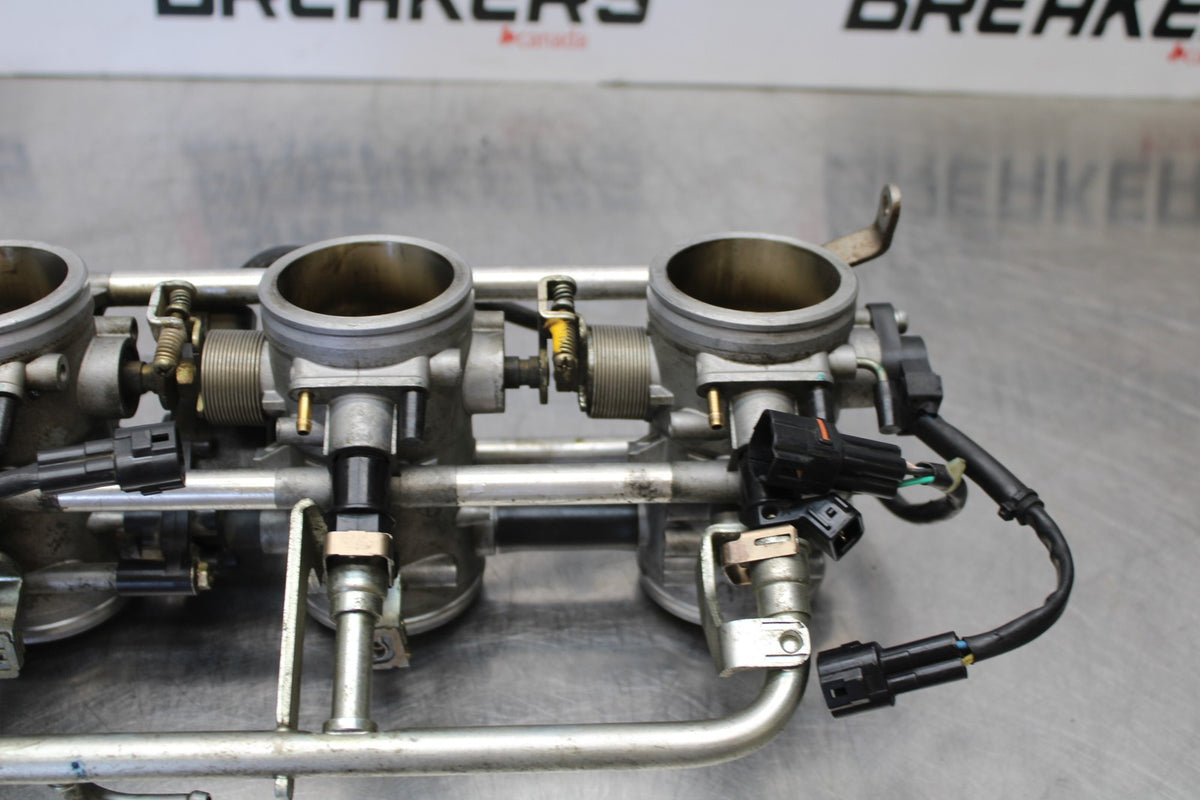 05 TRIUMPH ROCKET III THROTTLE BODY BODIES BB186