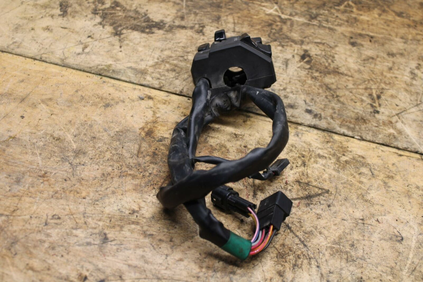 13-18 KAWASAKI NINJA ZX6R RIGHT CLIP ON HANDLE KILL OFF START SWITCHES BB342