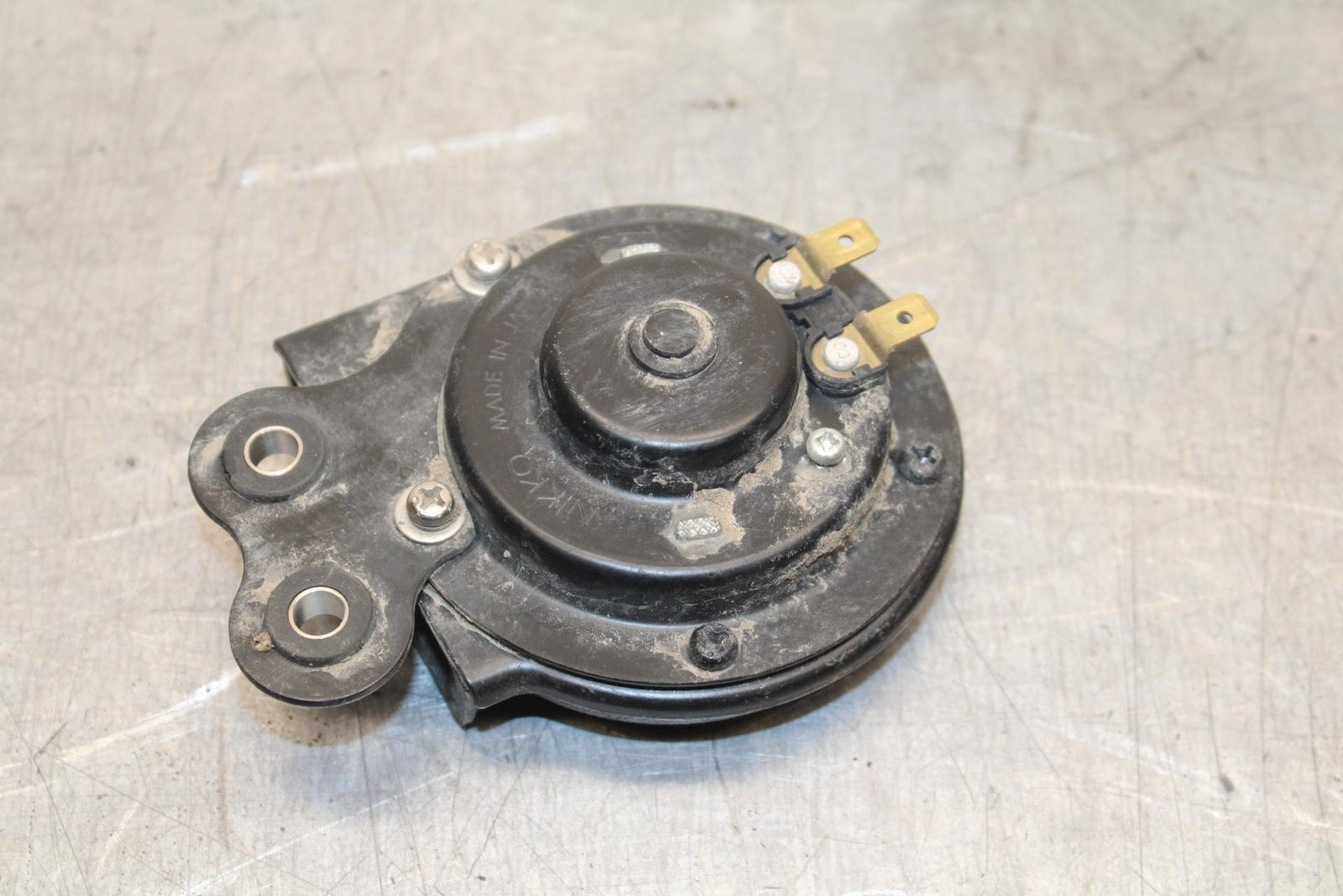 06-14 YAMAHA ROADLINER S XV1900S HORN SIGNAL BB619