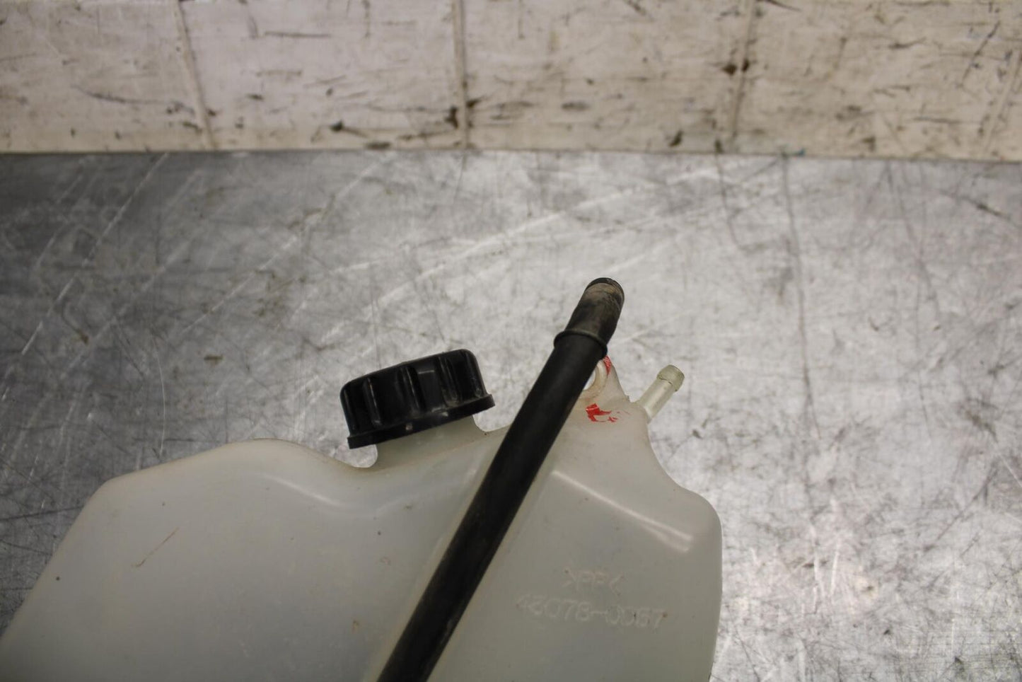 2012 Kawasaki Ninja ZX6R COOLANT WATER TANK RESERVOIR BOTTLE 43078-0057 BB529