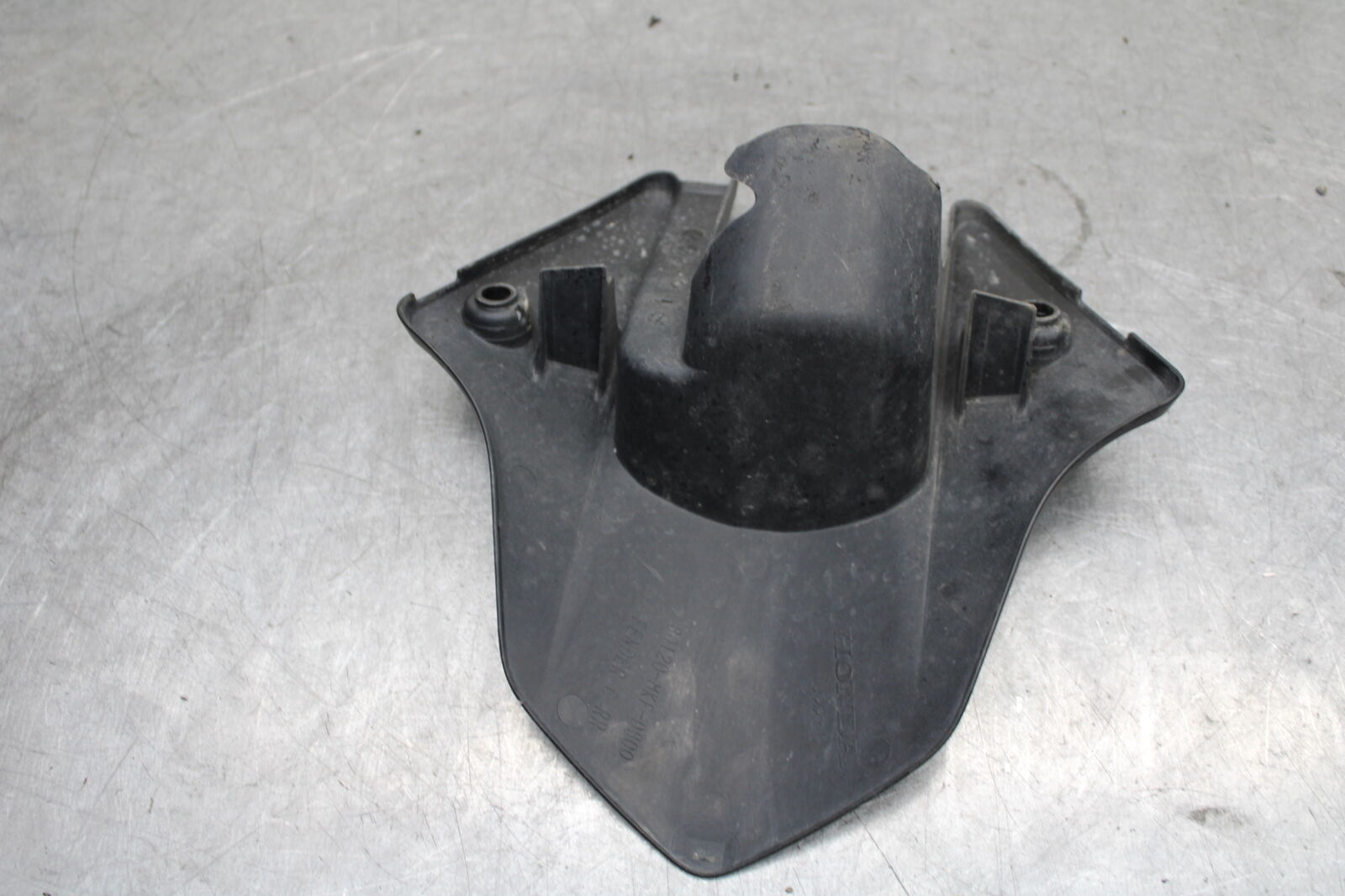 17-21 HONDA CBR1000RR SP REAR BACK WHEEL TIRE HUGGER FENDER BB681