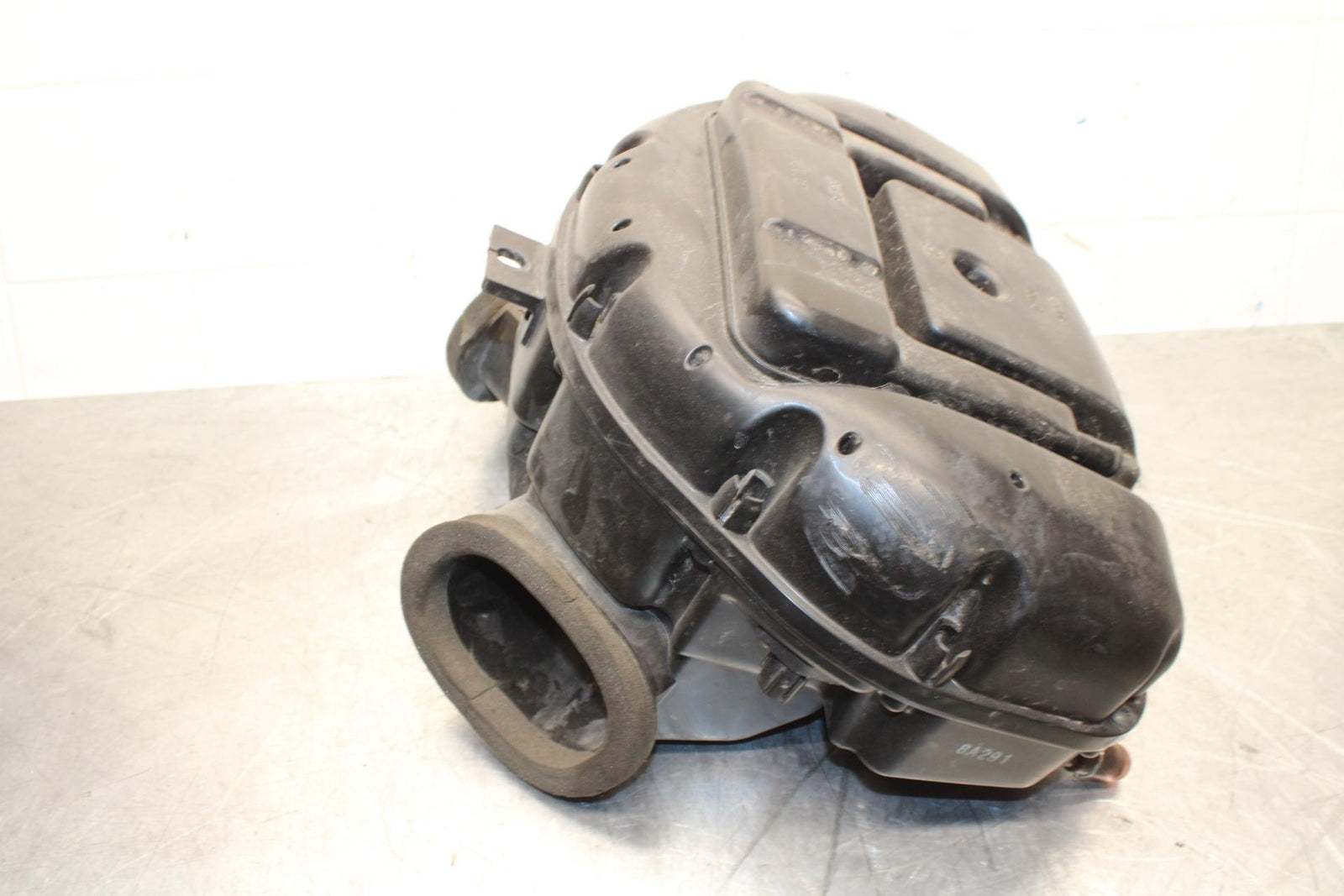 2008 Suzuki GSXR600 AIRBOX AIR INTAKE FILTER BOX 13700-01H10 BB593