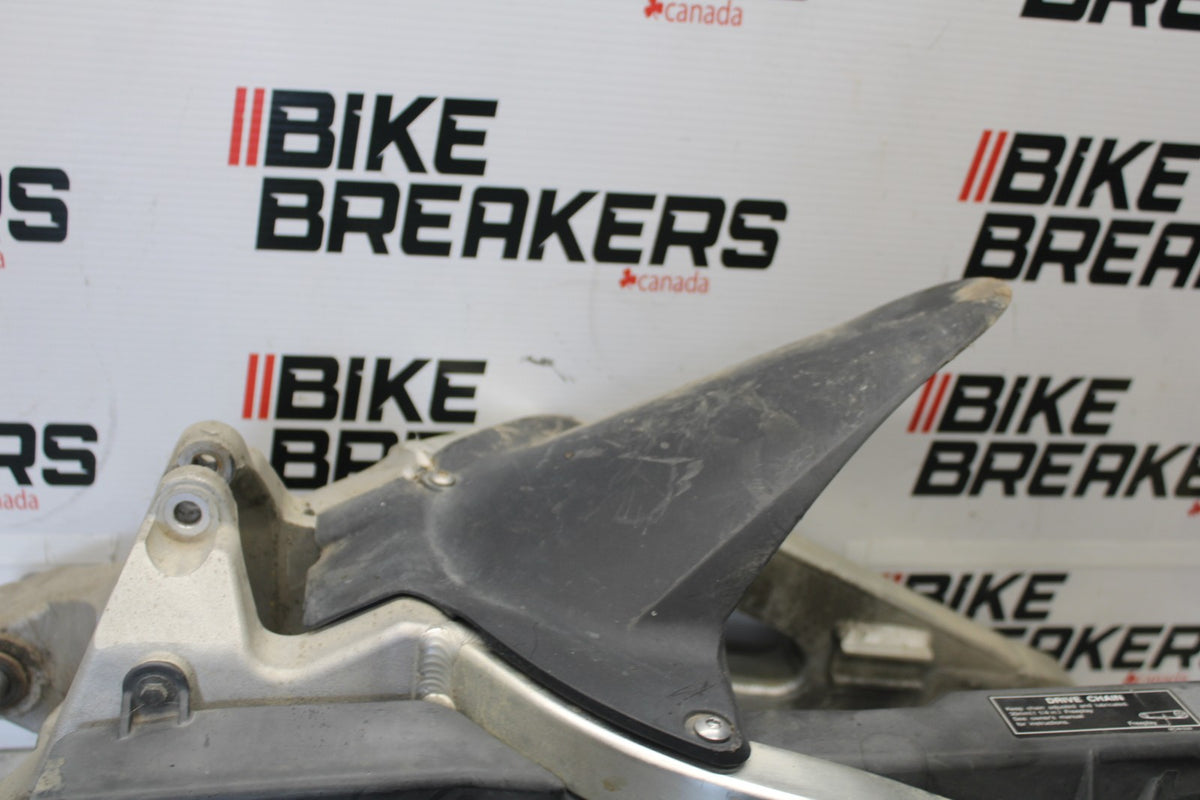 05-06 HONDA CBR600RR REAR SWINGARM BACK SUSPENSION SWING ARM BB893