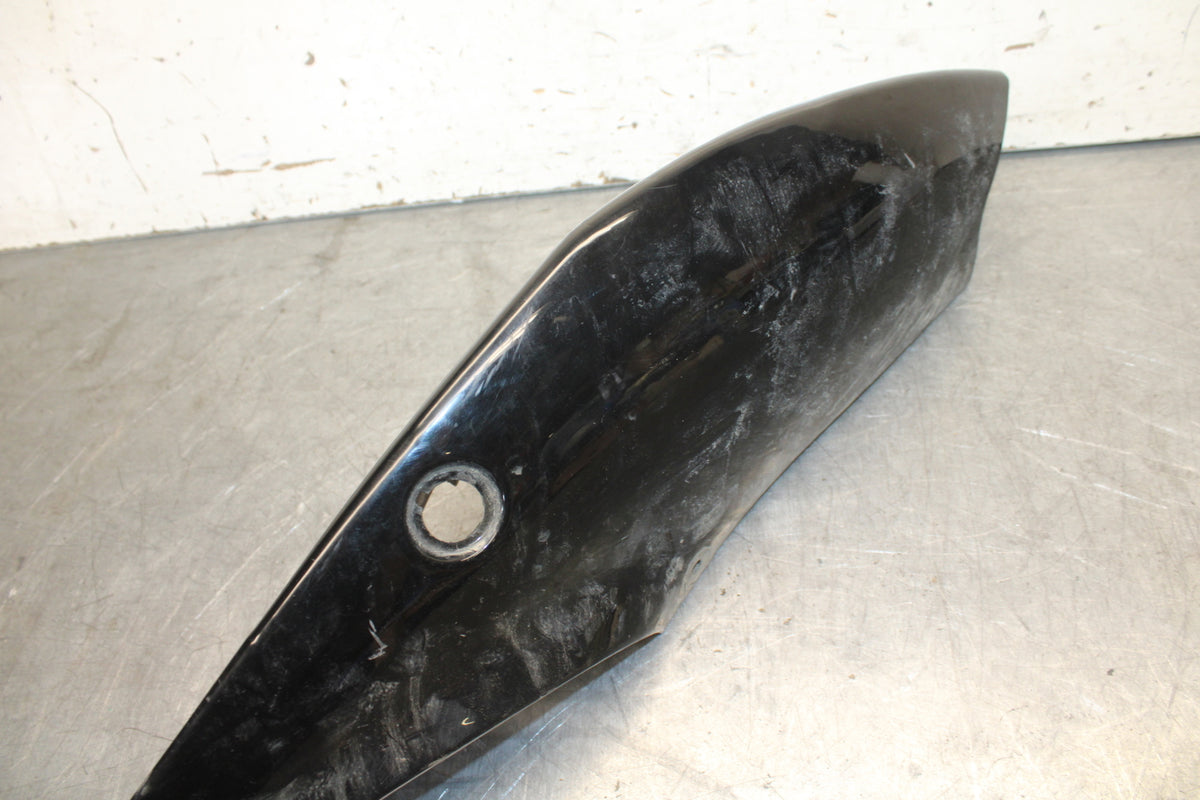 06-07 SUZUKI GSXR 600 LEFT REAR BACK TAIL FAIRING COWL SHROUD BB694
