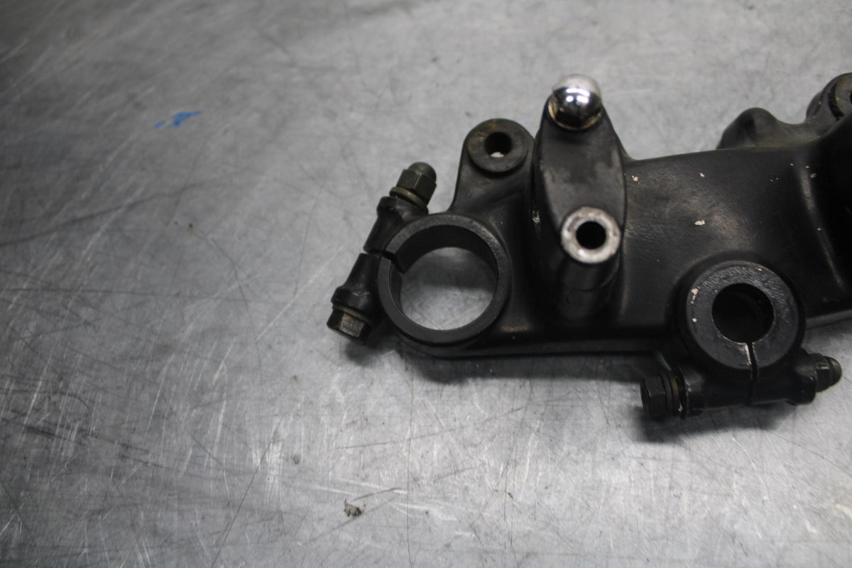 1981 Suzuki GS850G FORKS UPPER TRIPLE TREE CLAMP BB37