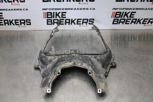 19-23 KAWASAKI NINJA ZX6R CENTER REAR BACK TAIL FAIRING COWL BB188