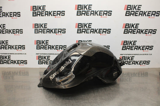 08 KAWASAKI NINJA ZX10R GAS TANK FUEL CELL PETROL RESERVOIR BB201