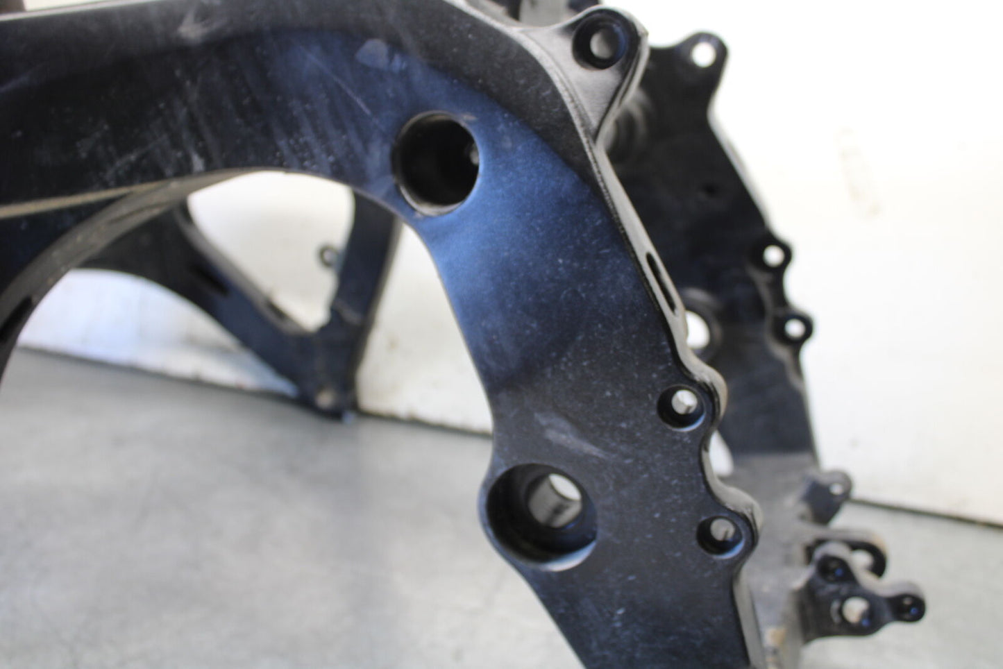 11-23 SUZUKI GSXR 750 FRAME CHASSIS BB630
