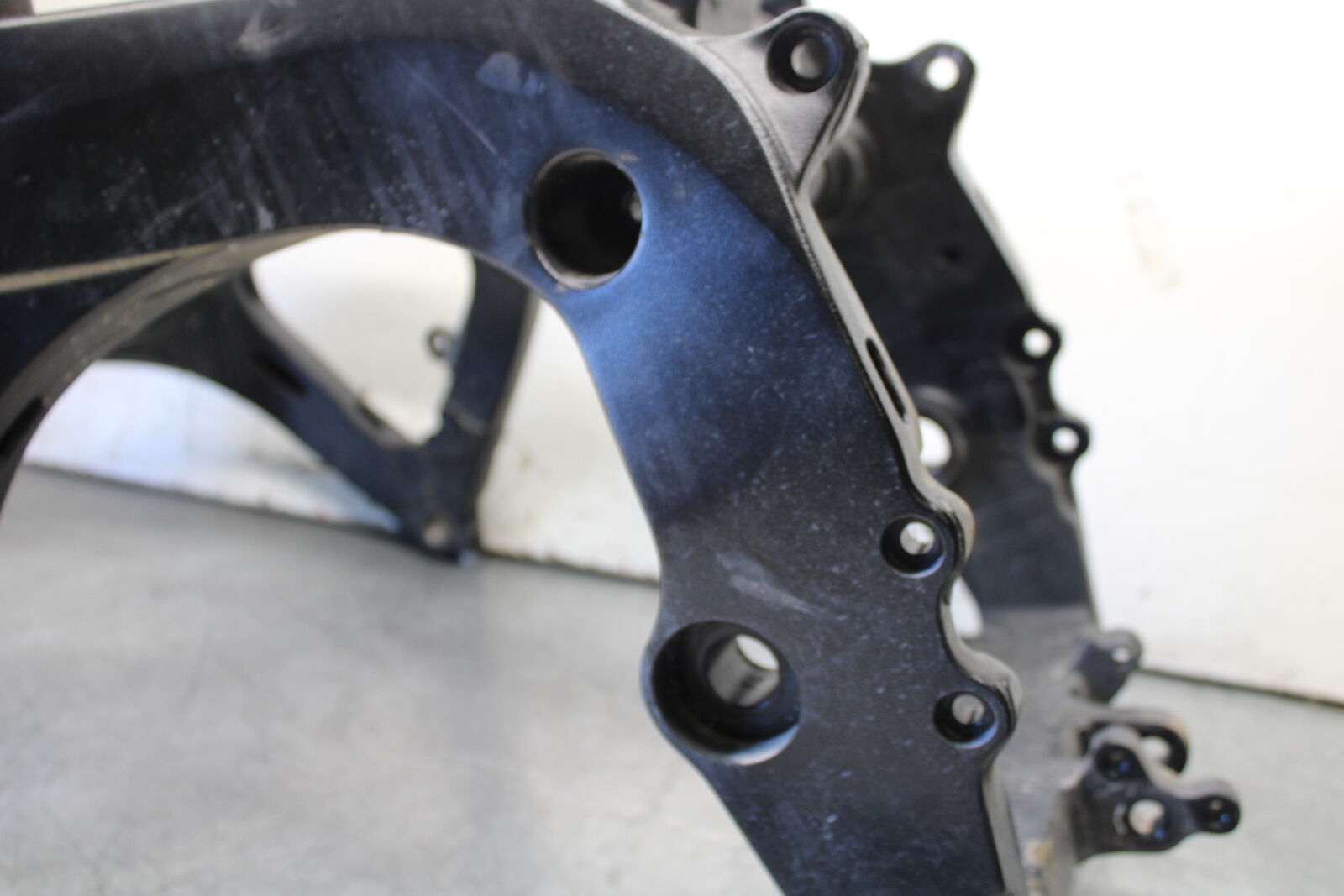 11-23 SUZUKI GSXR 750 FRAME CHASSIS BB630